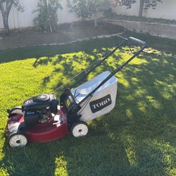 Toro 22 Inch Front Drive Lawnmower In Excellent Condition.