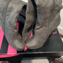Heel Knee High Boots