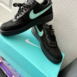 DZ1382 001 Nike Air Force 1 Low Tiffany & Co. 1837 
