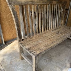 Large Bench And 4 Pillows