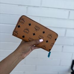 M Wallet