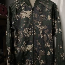 Adidas Dry Fit Thick Sweater Great Condition Size Xl Youth $20