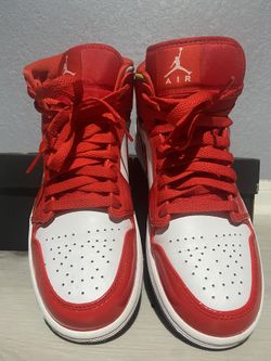 7.5 Air Jordan 1 Mid SE