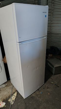 Westbend.   7.4 cubic refricherator