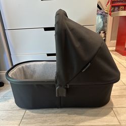 Uppababy bassinet Black