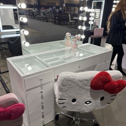 Hello Kitty Vanity