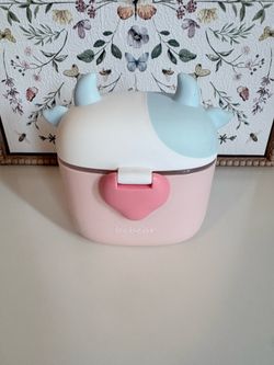 Baby formula container