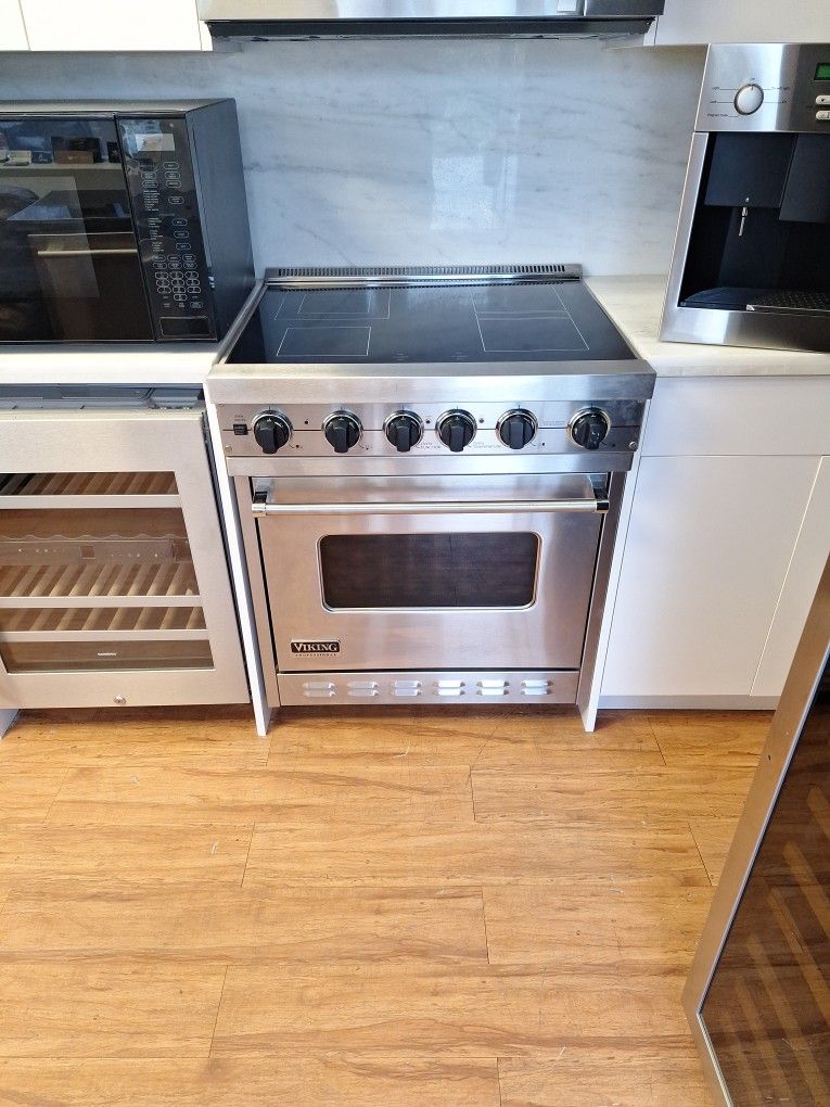 Viking Electric Range 30" 