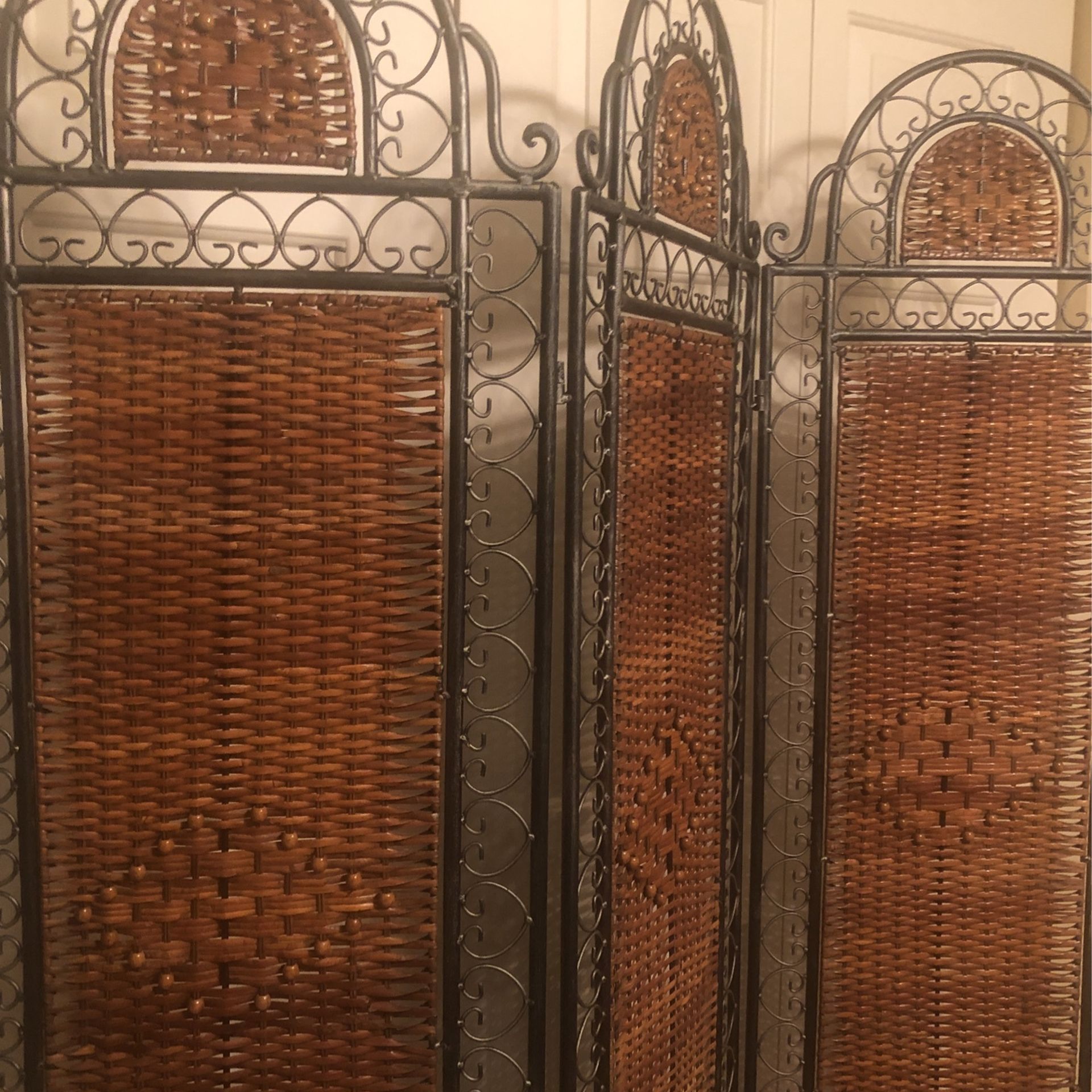 Privacy Screen Wicker And Wrought Iron $75