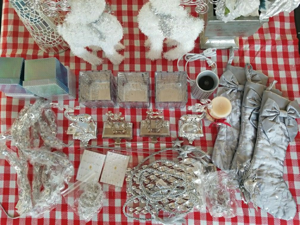 50 NEW Pieces Of Dillards SILVER Christmas REINDEER Stockings Ornaments CANDLES Vases TREE Stocking HOLDERS + MORE **Originally$250** MAKEanOFFER
