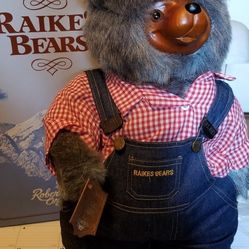Collectable Raikes Bear "Huckle BEAR" Series 1985