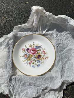 Vintage Royal Worcester Fine Bone China Floral Rose Trinket Pin Dish / Plate - NEW in Box. 4.5” wide