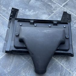 OEM Air Filter Box / Air Intake Assembly Jeep Dodge ((contact info removed)7AB)