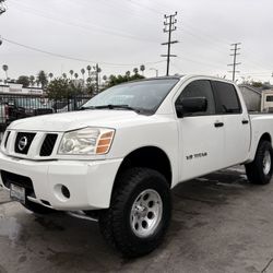 2005 Nissan Titán Sl Título Limpio 