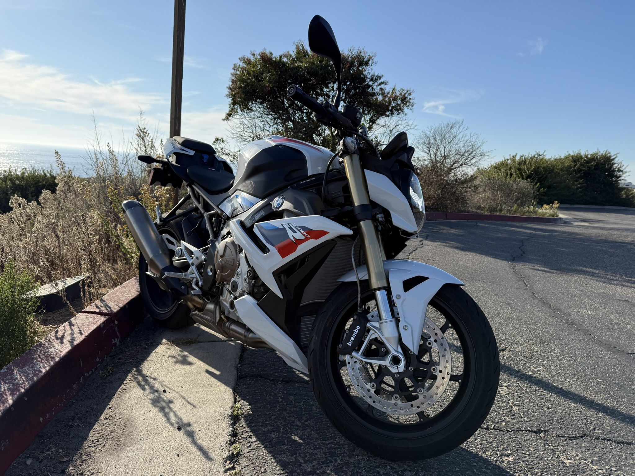 2022 BMW S1000R
