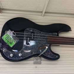 Fender Bass