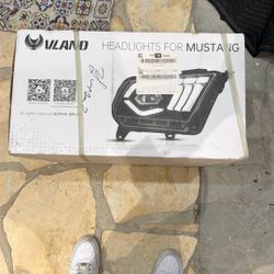 VLAND HEADLIGHTS FOR MUSTANG