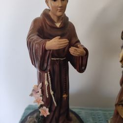 Es Un Santo San Antonio De Pauda 