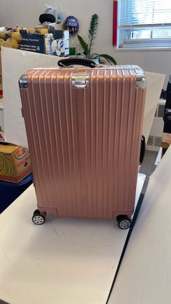 26” Rose Gold light weight hard shell luggage 4 wheels
