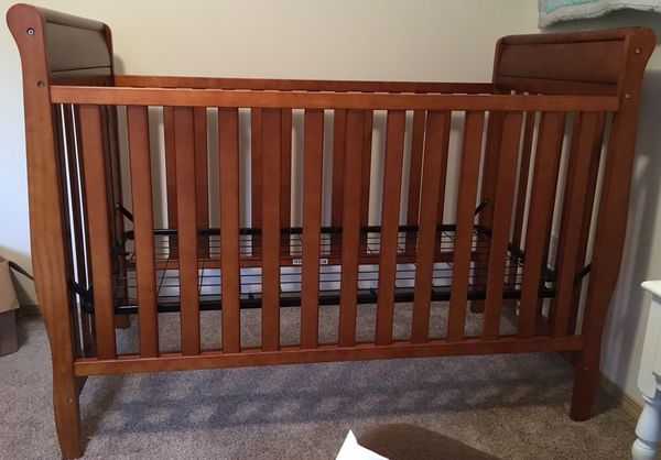 Graco Sarah Classic Crib For Sale In Puyallup Wa Offerup