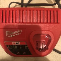 New Charger Milwaukee M12