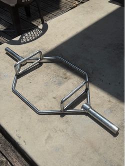 Trap Hex Bar for Weightlifting