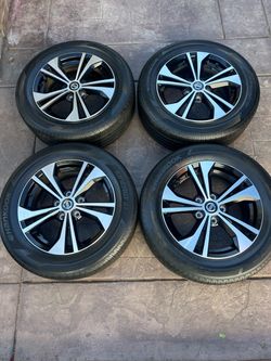 OEM Nissan Sentra wheels and tires