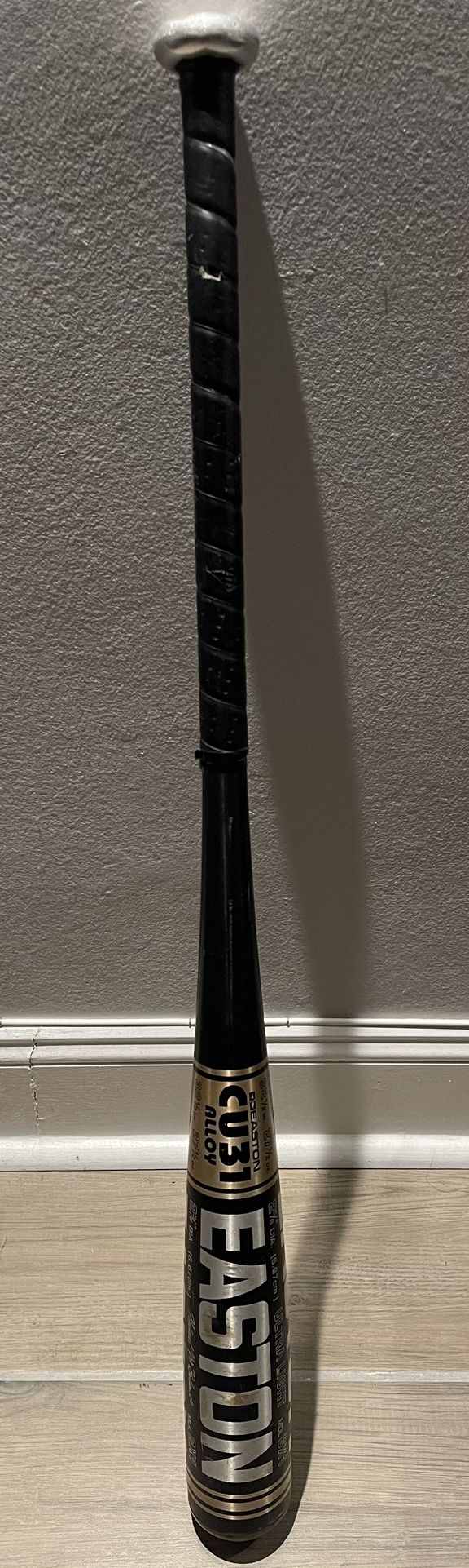 Easton CU31 Alloy Pro Baseball Bat - 32.5” 27.5oz 2 5/8 Ultra Light