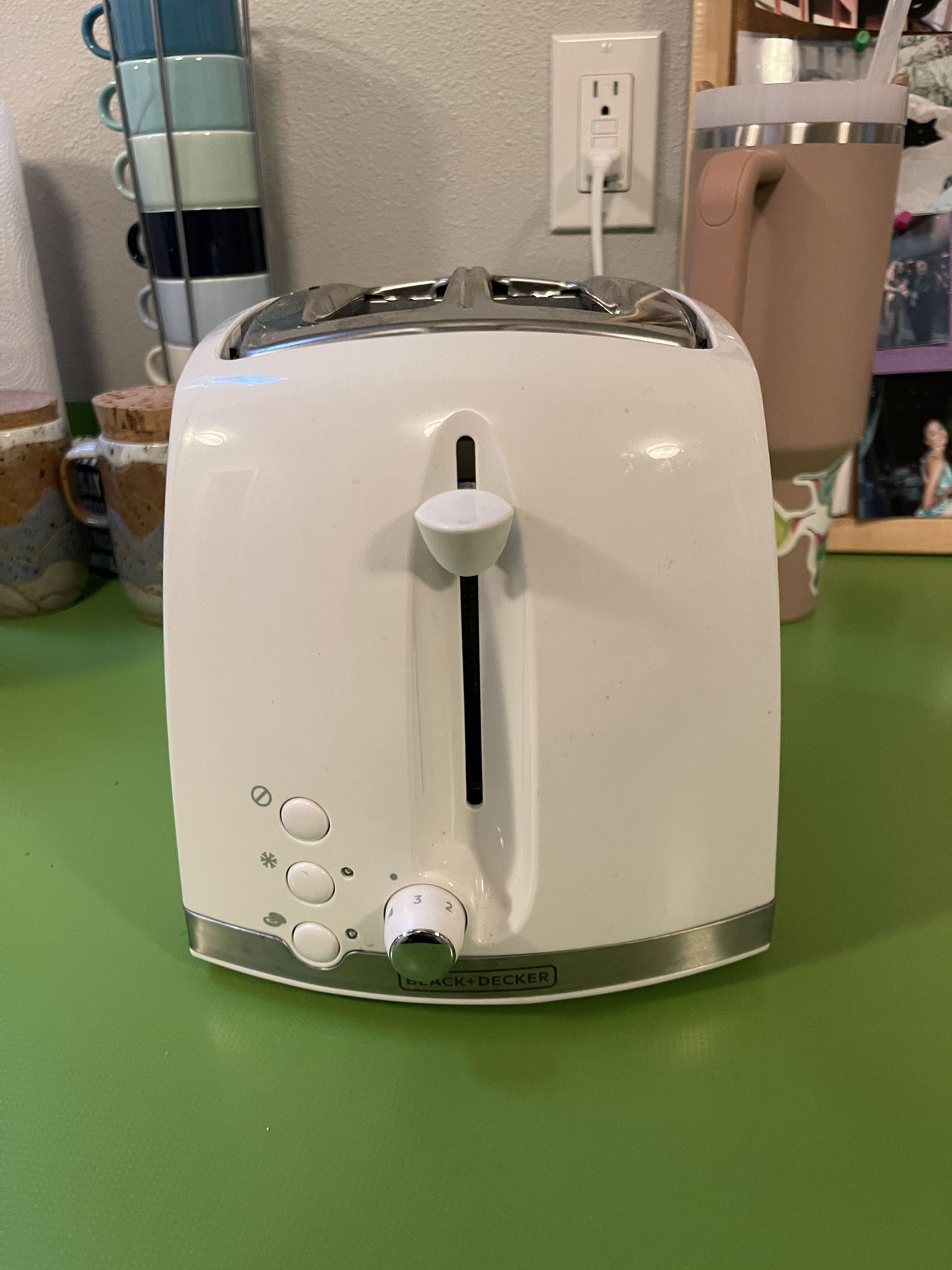 Black+Decker TR1250WD 2-Slice Toaster – Bagel, Frozen & Cancel Functions