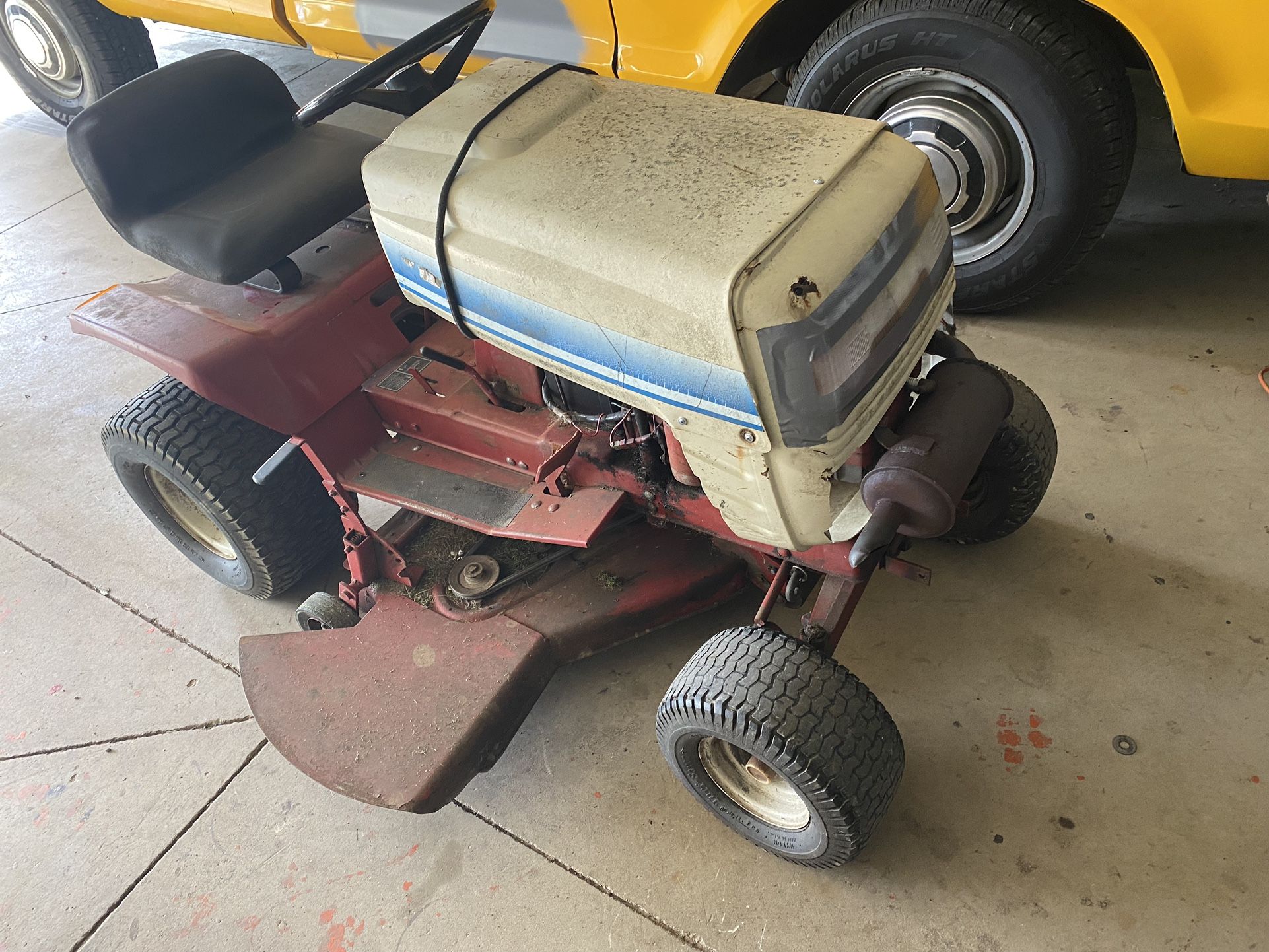 Wheel Horse