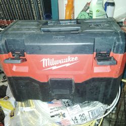 Milwaukee Vacuum 