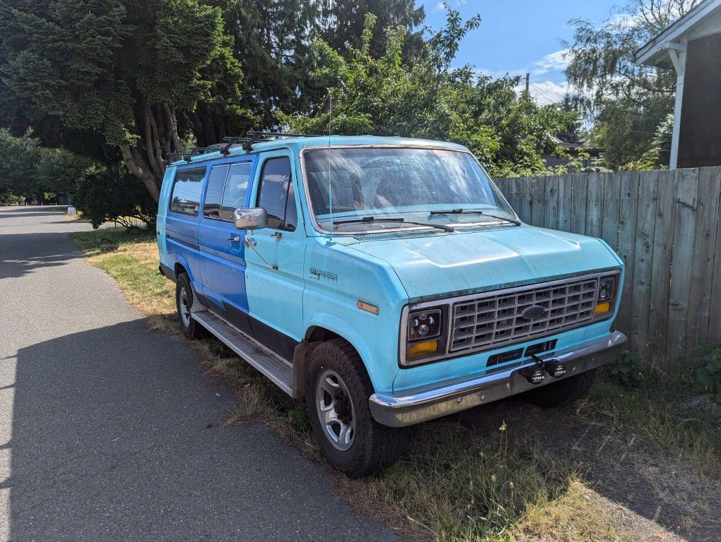 1983 Ford E350 Clubwagon