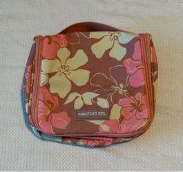 Fighting Eel Mini Toiletry Bag