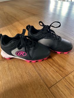 Kids soft ball shoes