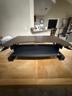 Ergotron Lift35 Standing Desk Converter - Sit-Stand Riser 35in