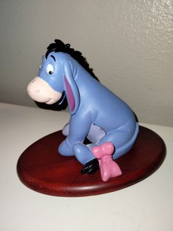 Vintage Disney's Winnie The Pooh Eeyore Tabletop Figurine Decor EUC