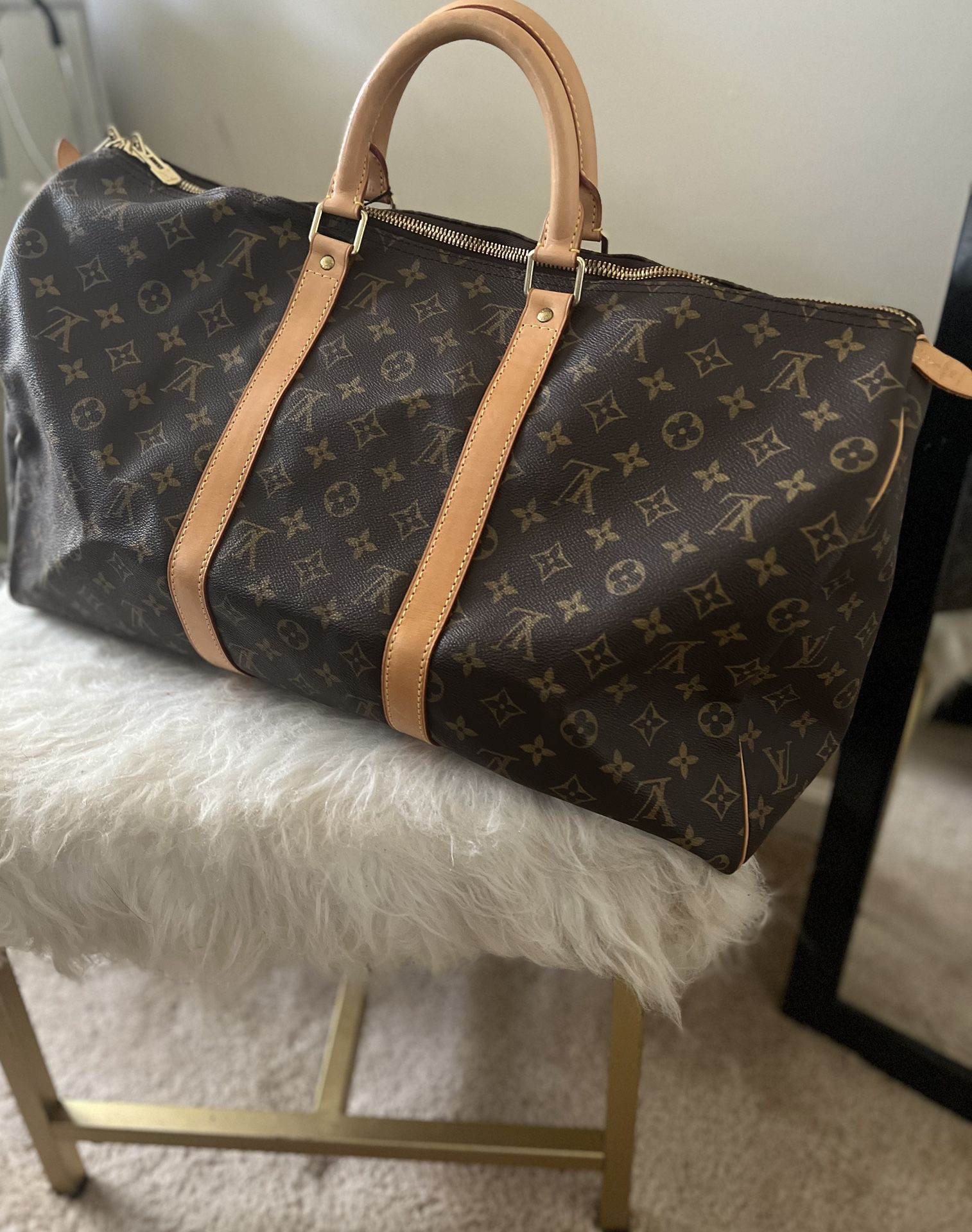 Authentic Louis Vuitton Duffle Bag for Sale in Stone Mountain, GA
