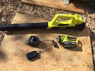 Ryobi 18V Cordless Blower SET with 2.0 Battery & Charger & FREE Flashlight! 💥💥💥 ALL for 30 tomorrow (Sat) Only 👍🏽👍🏽⌛️⌛️💸💸