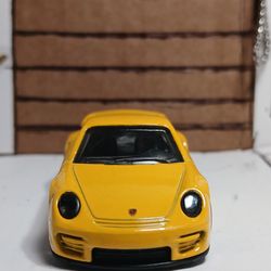 Hotwheel Porsche 911 gt2