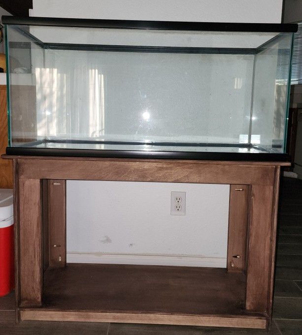 40 Gallon Fishtank ( Visio)