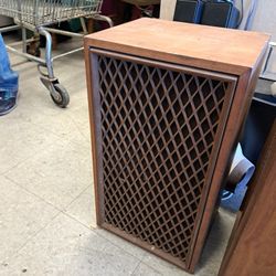 Pair Of Vintage Speakers 