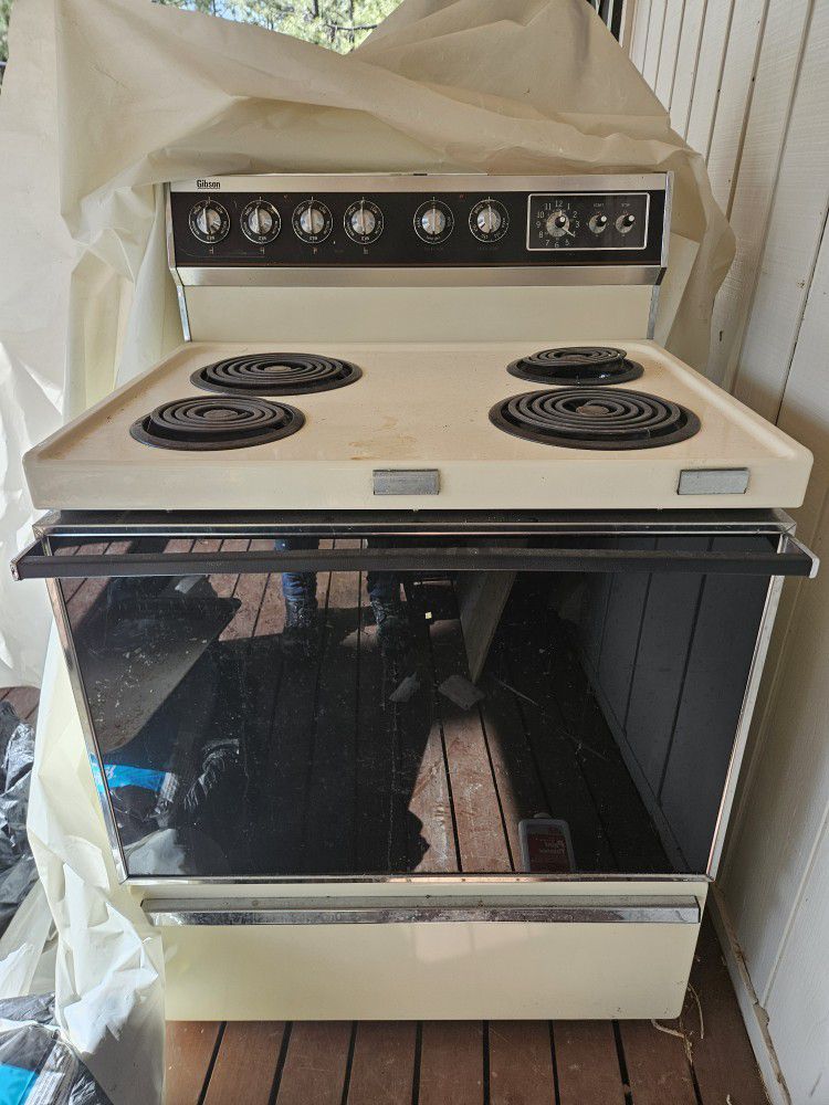 Electric Stove $25