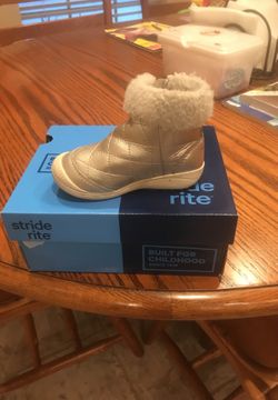 Stride rite girls toddler boots size 6