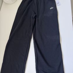 Alo Accolade Straight Pants - 2 Pairs