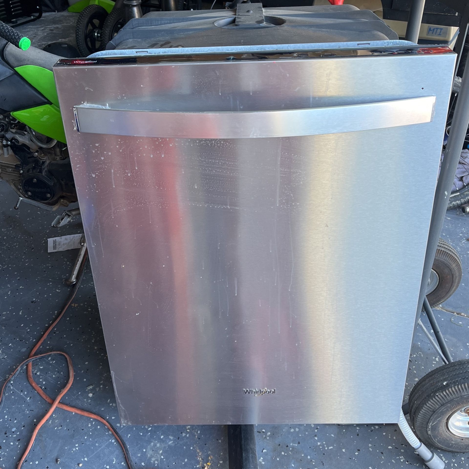 Whirlpool Dishwasher