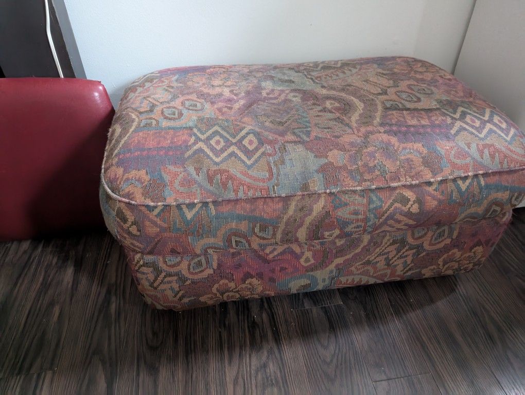 Ottoman Medium/Large