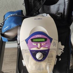 ResMed VPAP III (sleep apnea humidifier therapy machine)