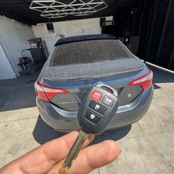 Llaves De Autos / Car Keys And Remotes 