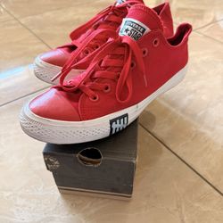Converse X Undefeated - Size 41 - Great Condition