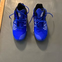 7y Kylie Irving Shoes basketball